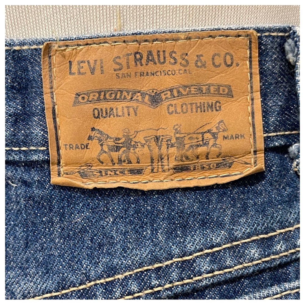 Vintage Levi’s denim jean skirt - Picture 5 of 9